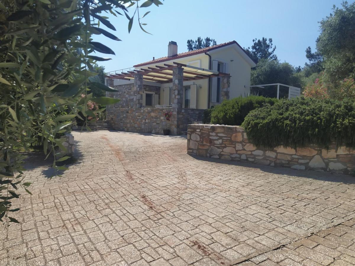 Ambra Villa Astris Exterior foto